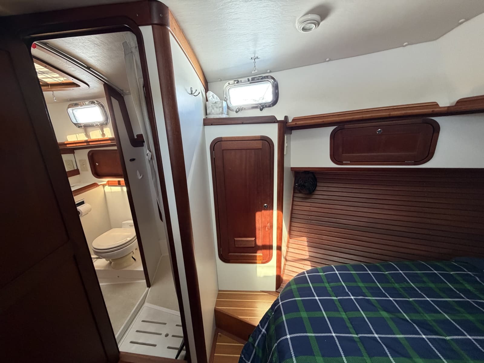 2003 Legacy Express - Photo 32