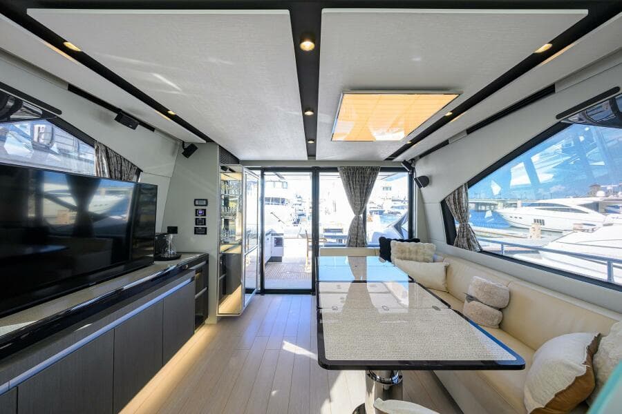 2019 Azimut S7