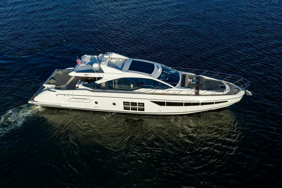 2019 Azimut S7