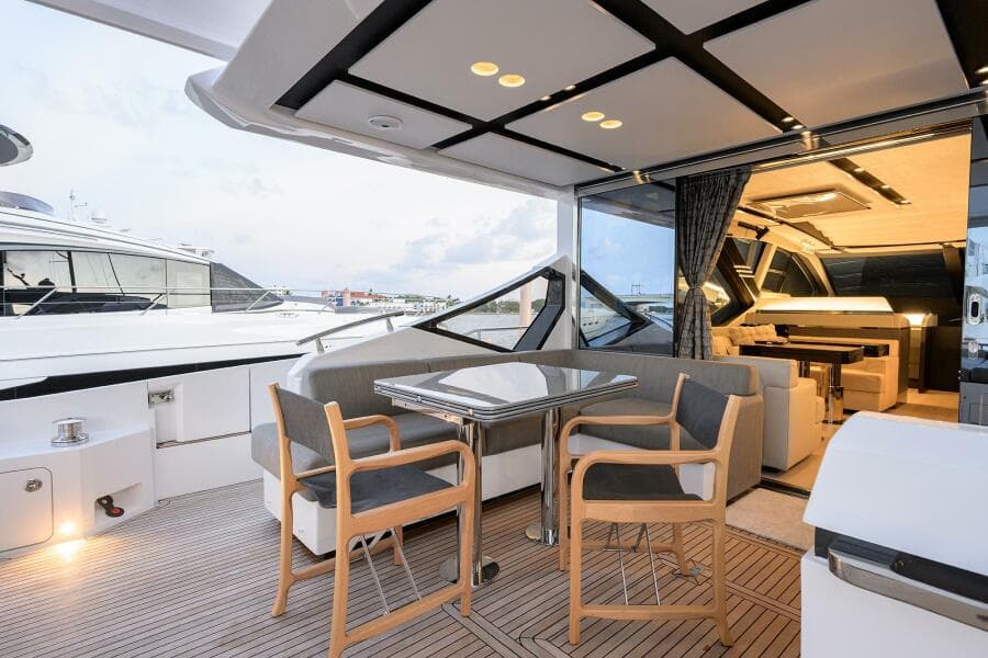 2019 Azimut S7