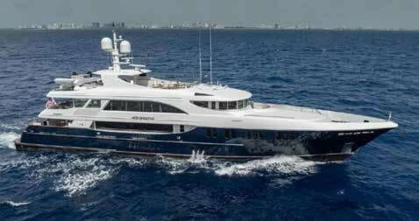 2006 Trinity Yachts Tri-Deck MY - Photo 1