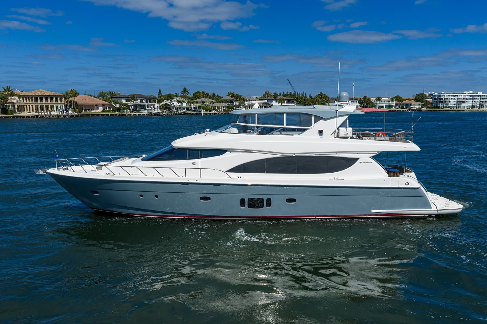 2013 Hatteras 80 Motor Yacht - Photo 68