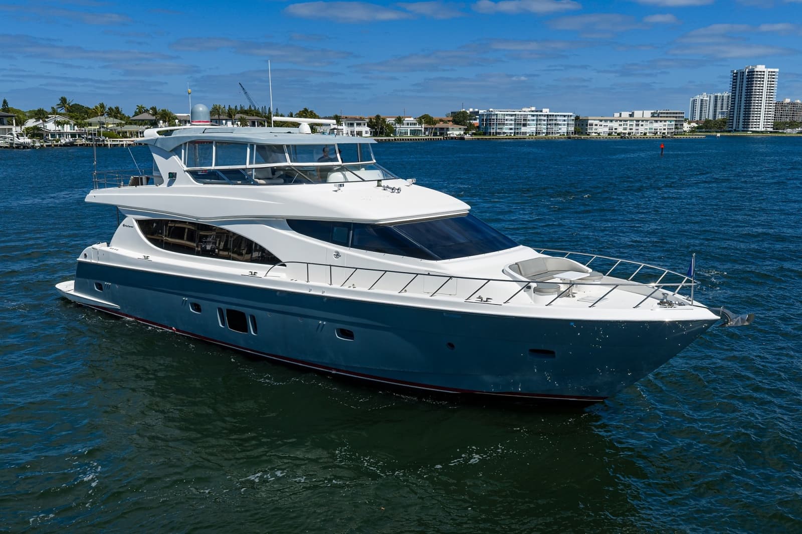 2013 Hatteras 80 Motor Yacht - Photo 62