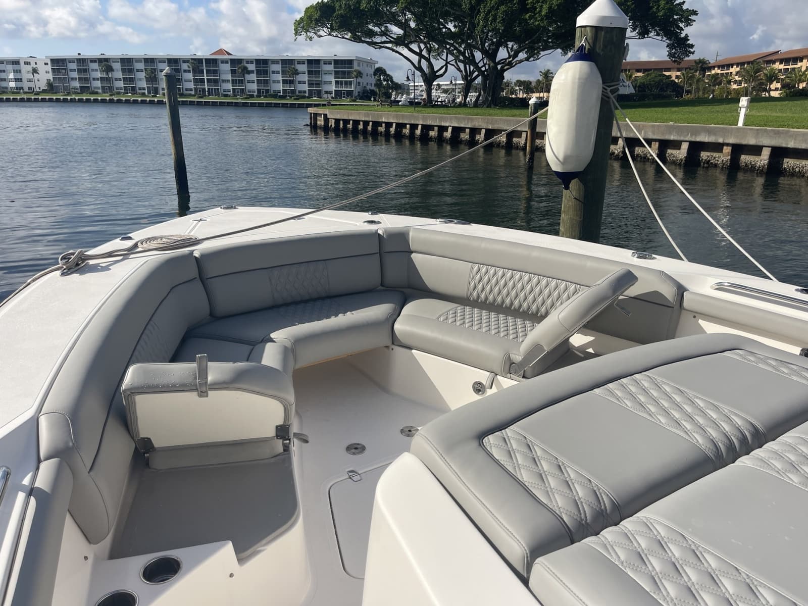 2017 Pursuit S 408 Sport