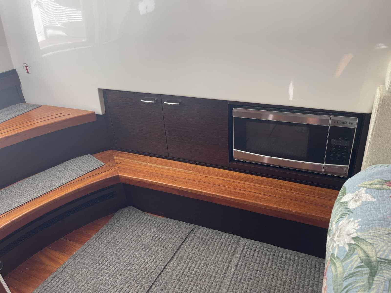 2017 Pursuit S 408 Sport