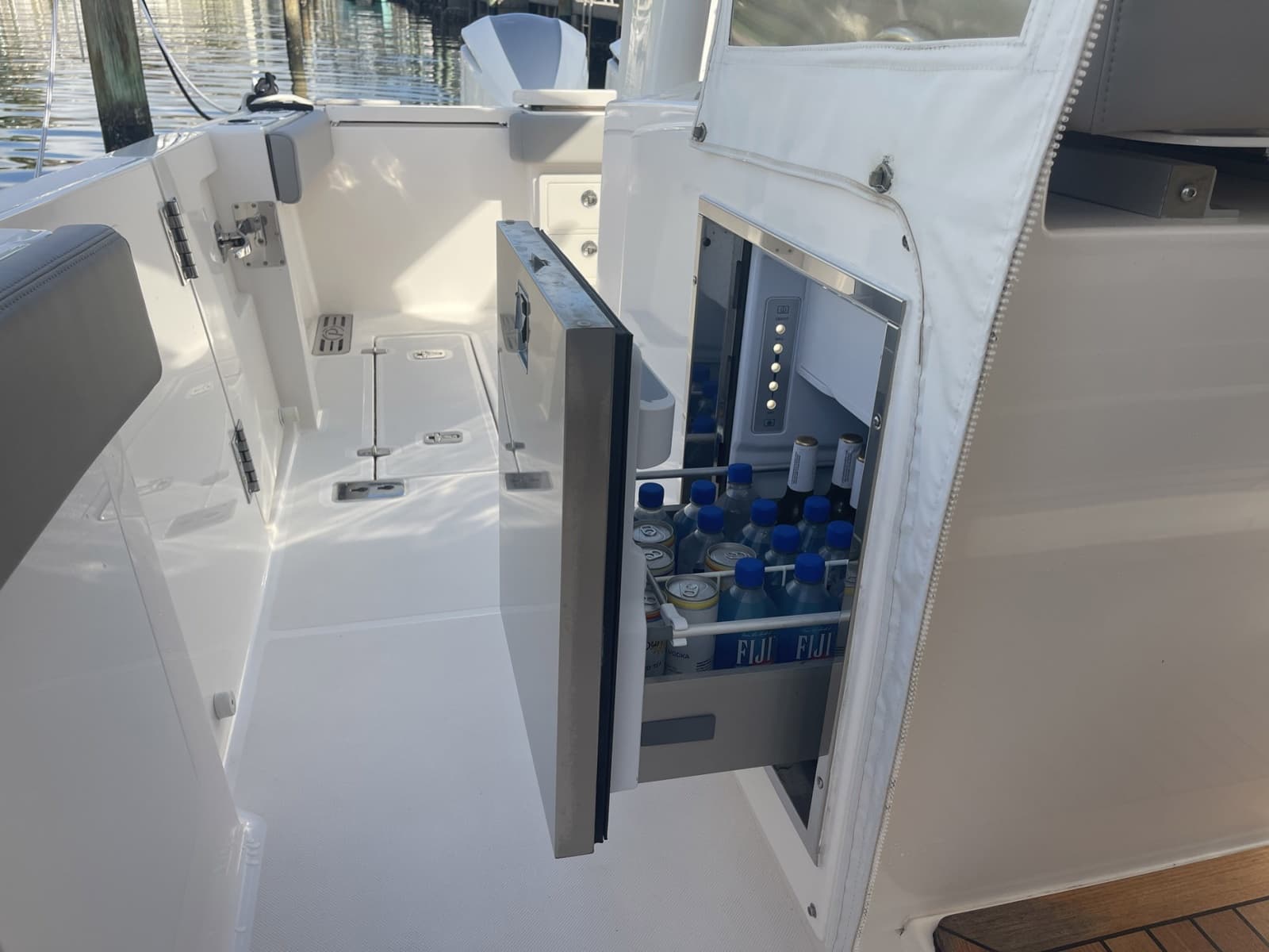 2017 Pursuit S 408 Sport