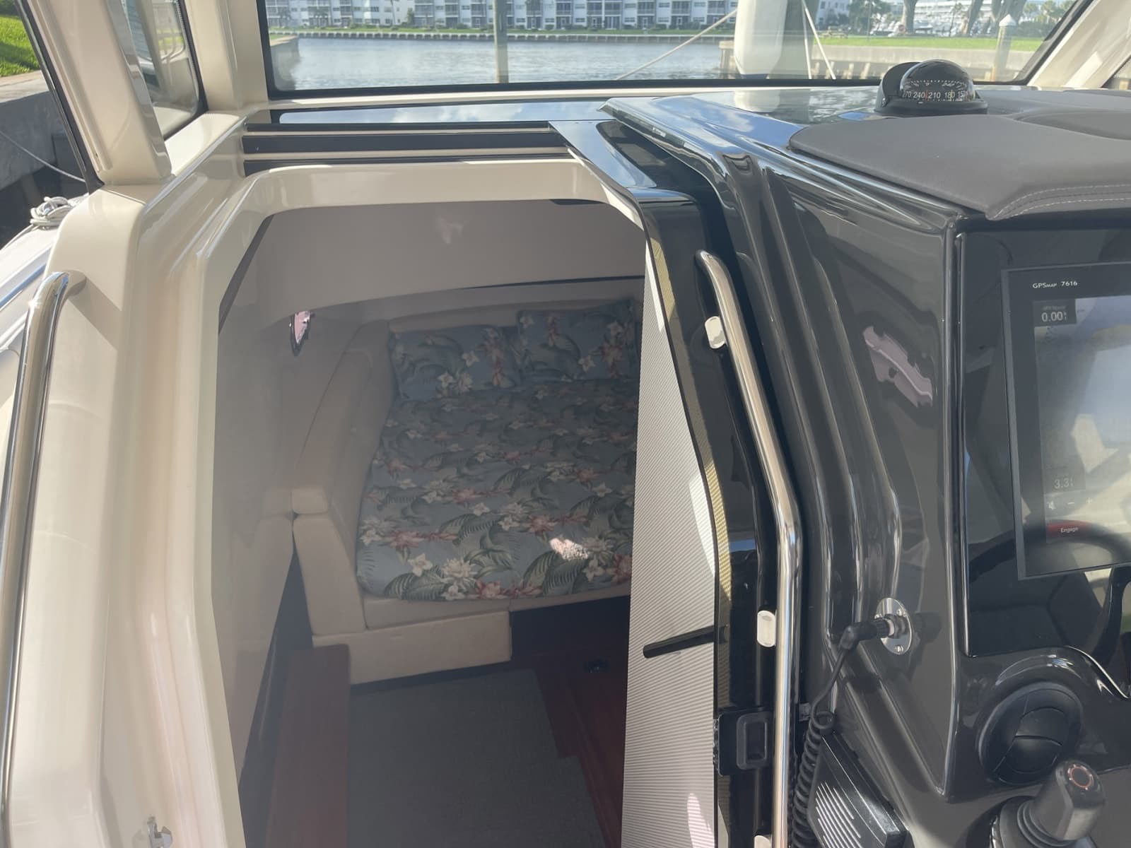 2017 Pursuit S 408 Sport