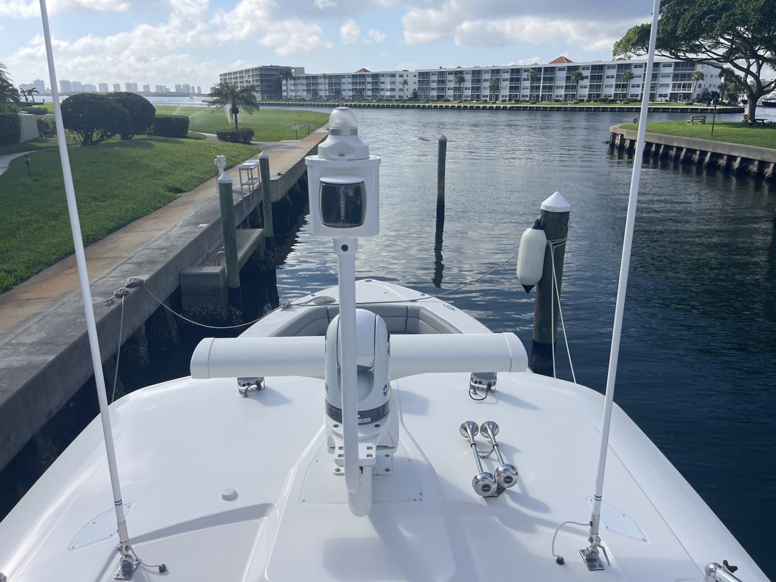 2017 Pursuit S 408 Sport