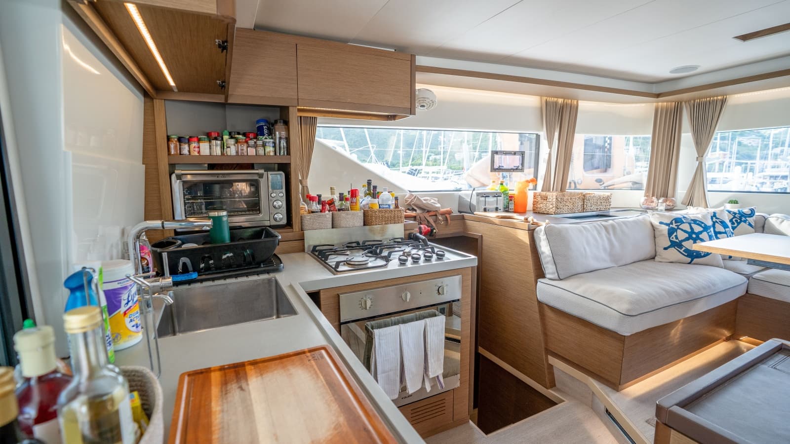 2019 Lagoon 50 - Photo 25