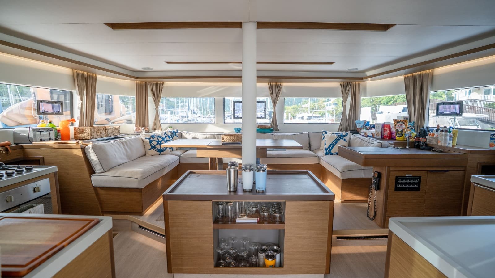 2019 Lagoon 50 - Photo 23