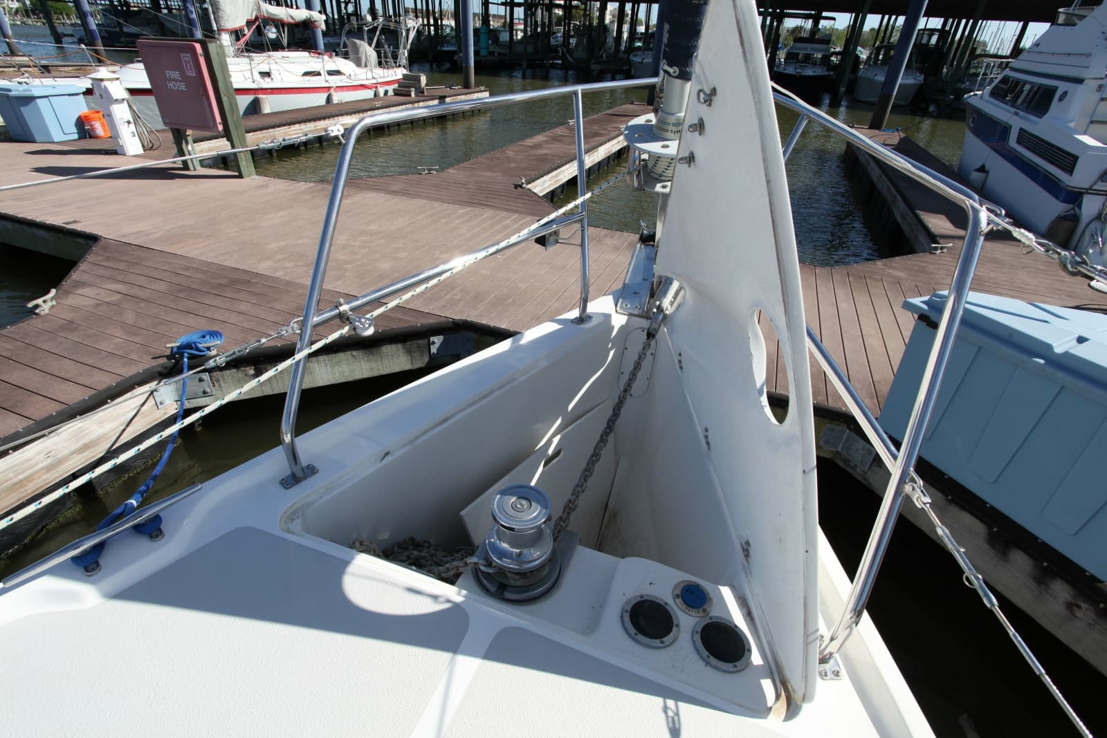 2005 Catalina 387