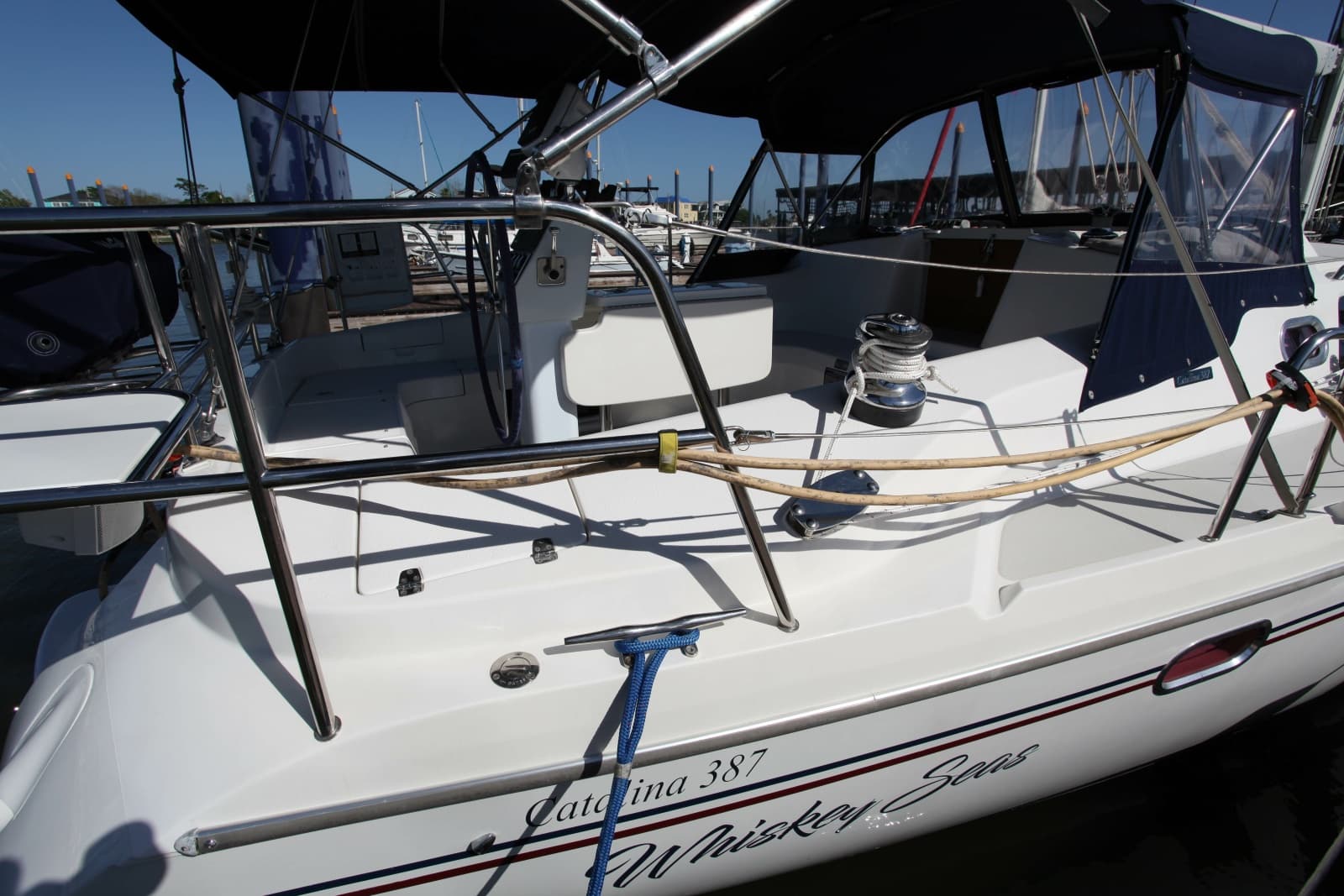 2005 Catalina 387