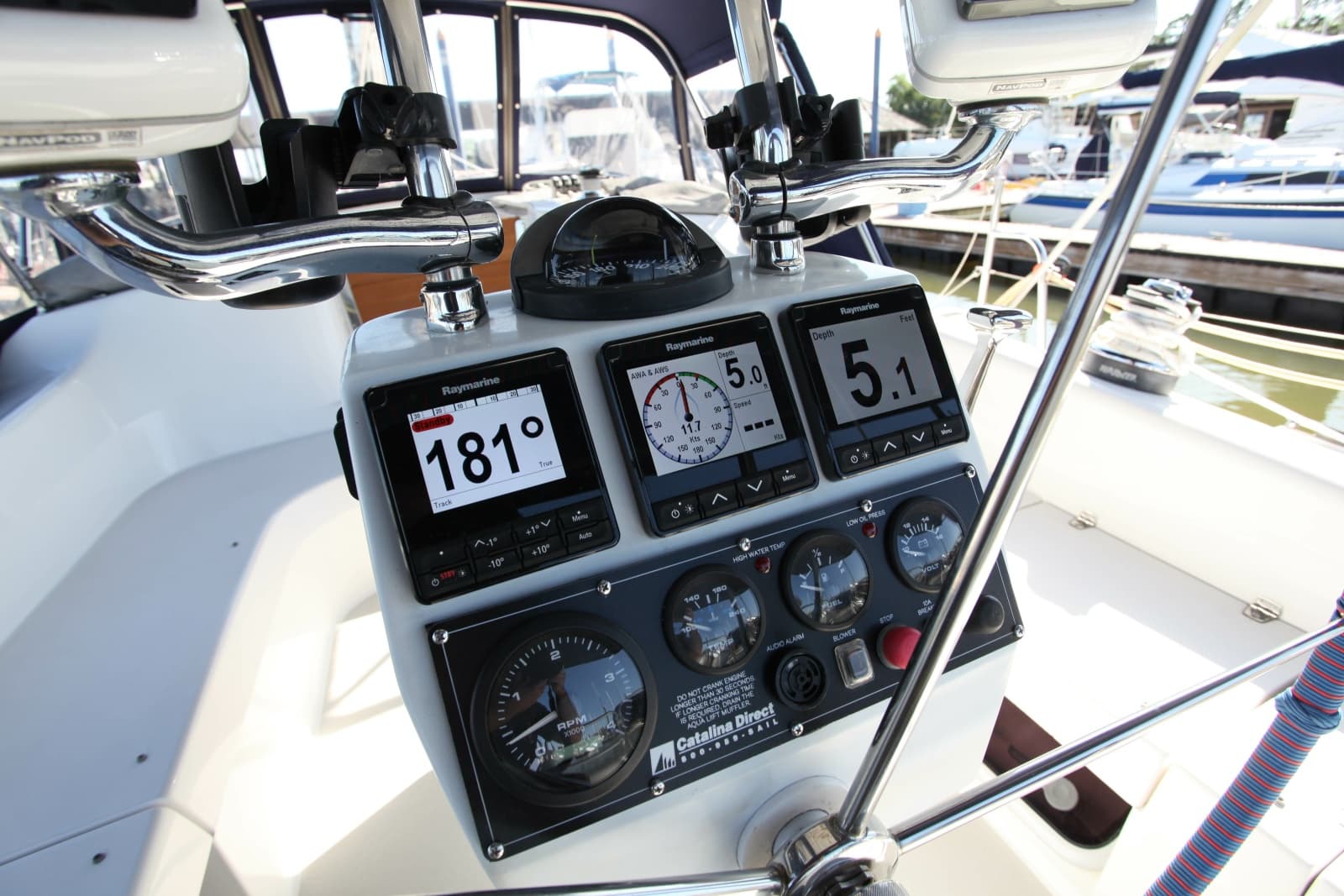 2005 Catalina 387