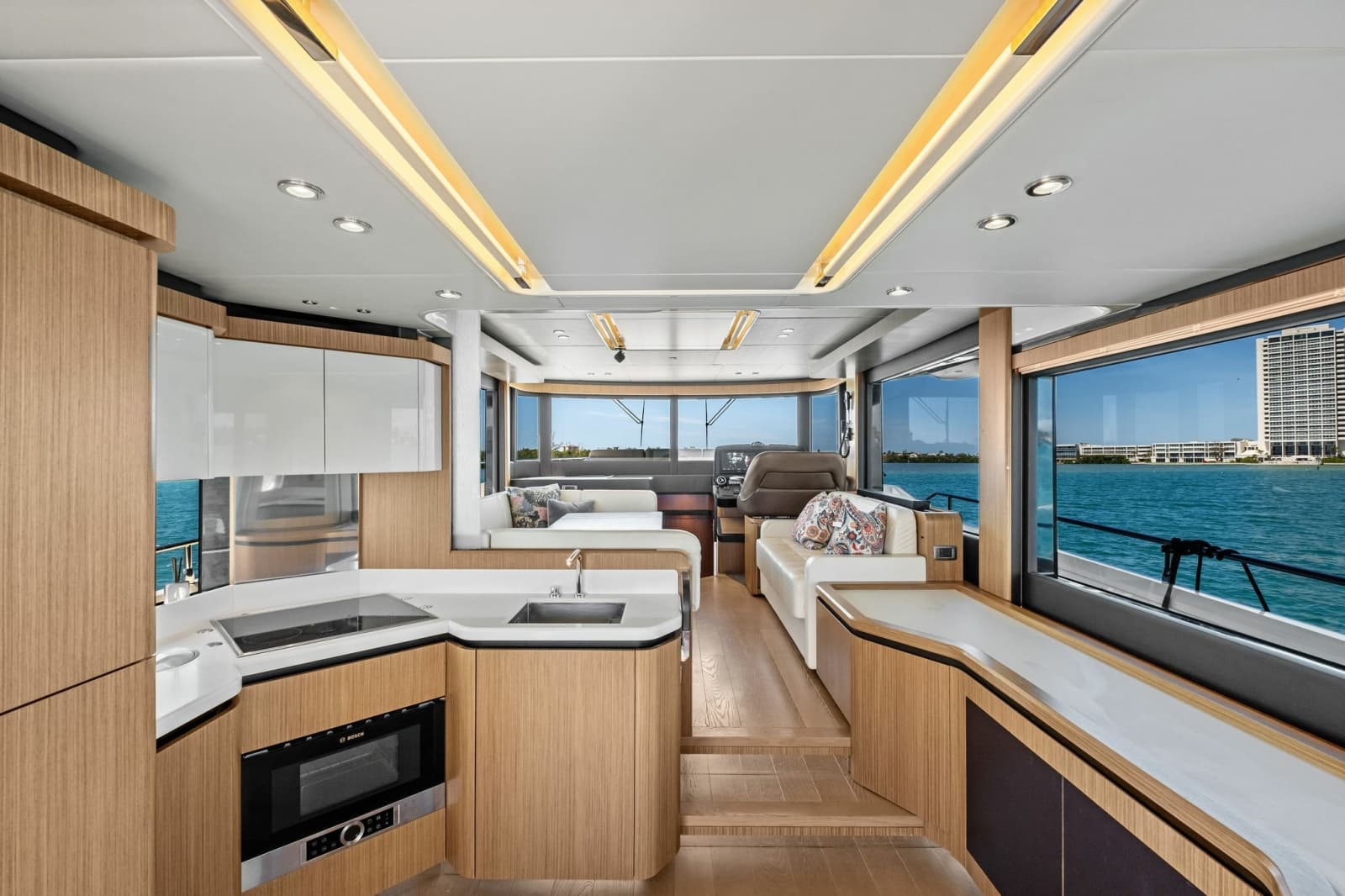 2019 Absolute 52 Navetta - Photo 2