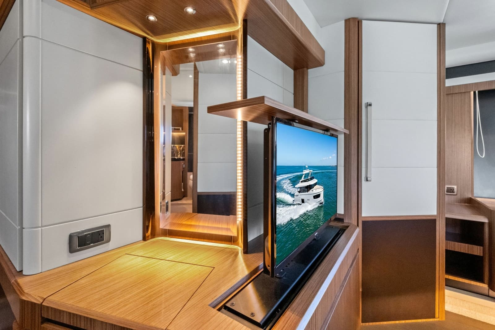 2019 Absolute 52 Navetta - Photo 31