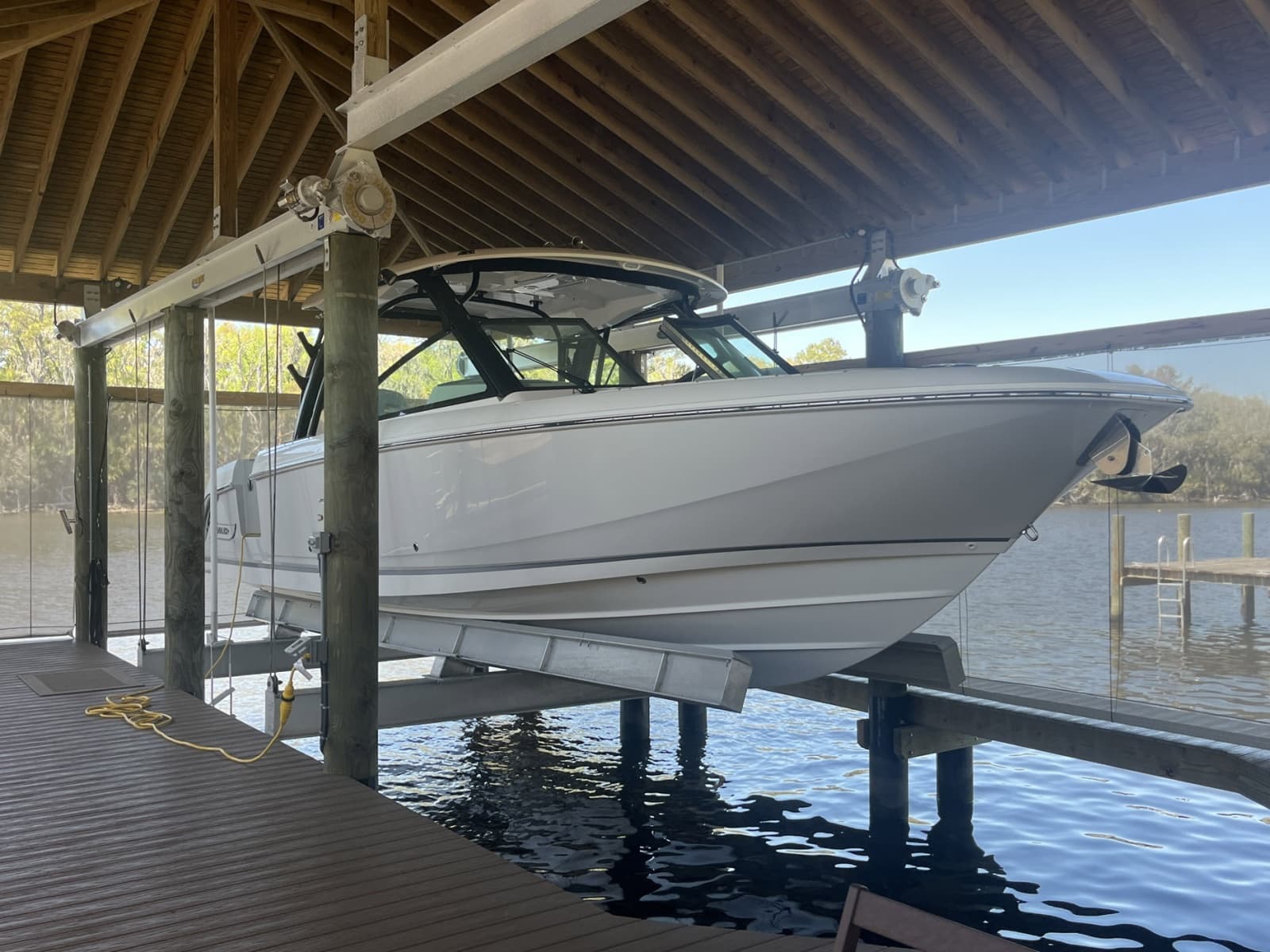 2022 Boston Whaler 320 Vantage