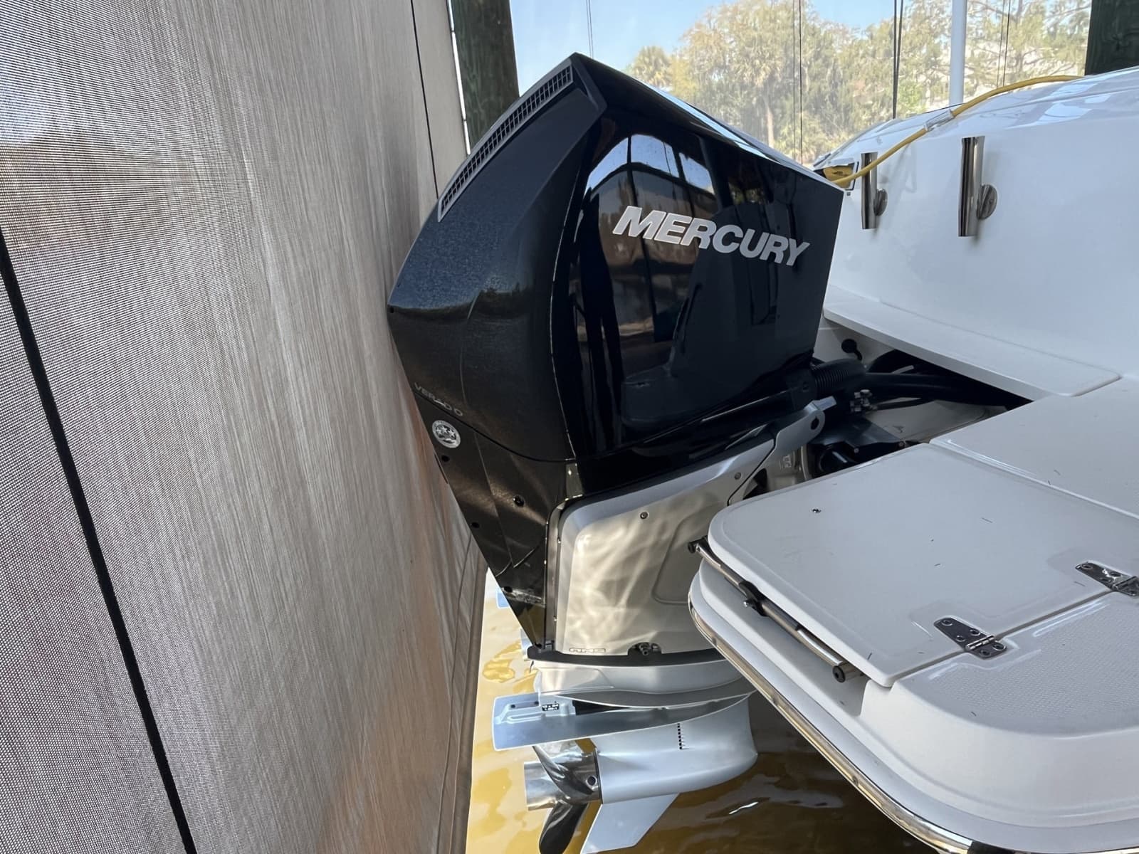 2022 Boston Whaler 320 Vantage