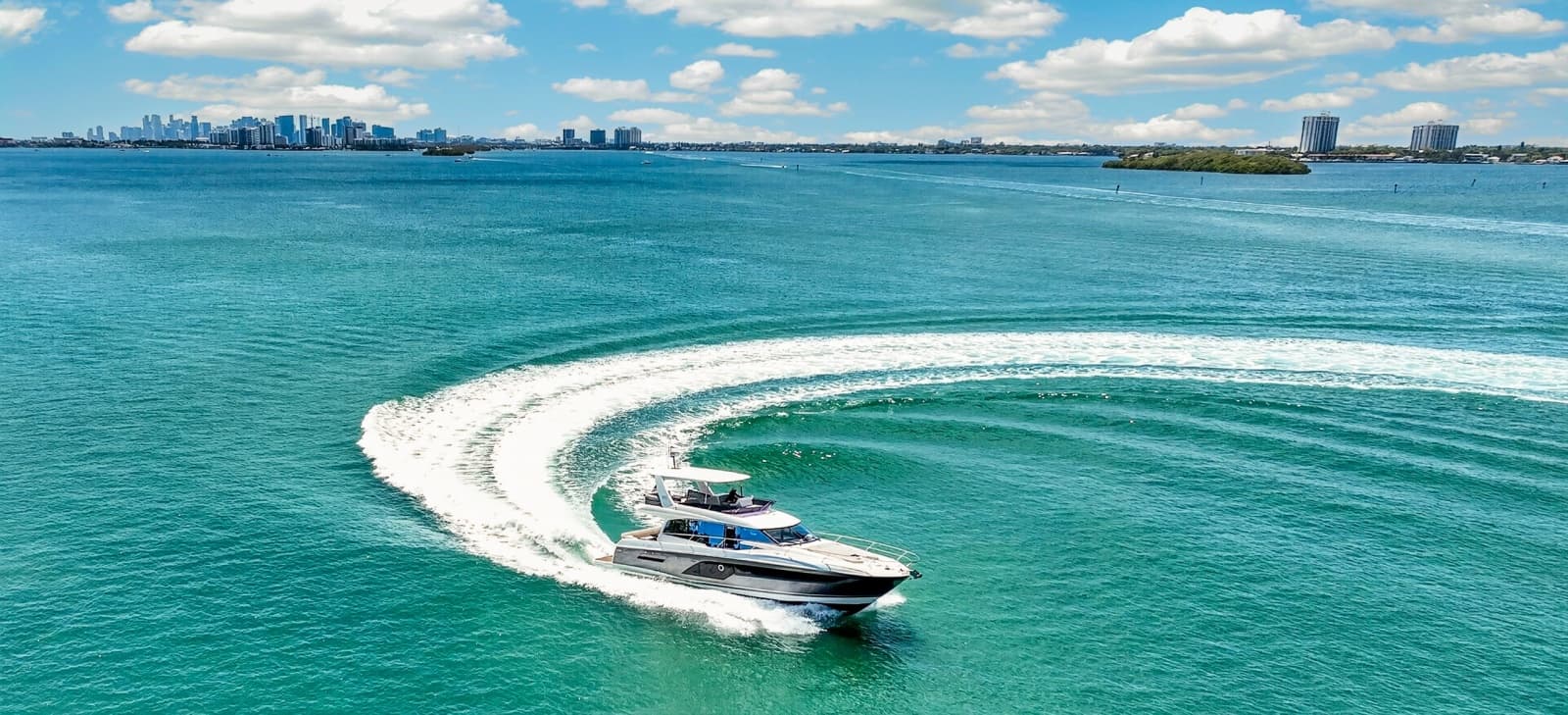 2023 Prestige 590 - Photo 7