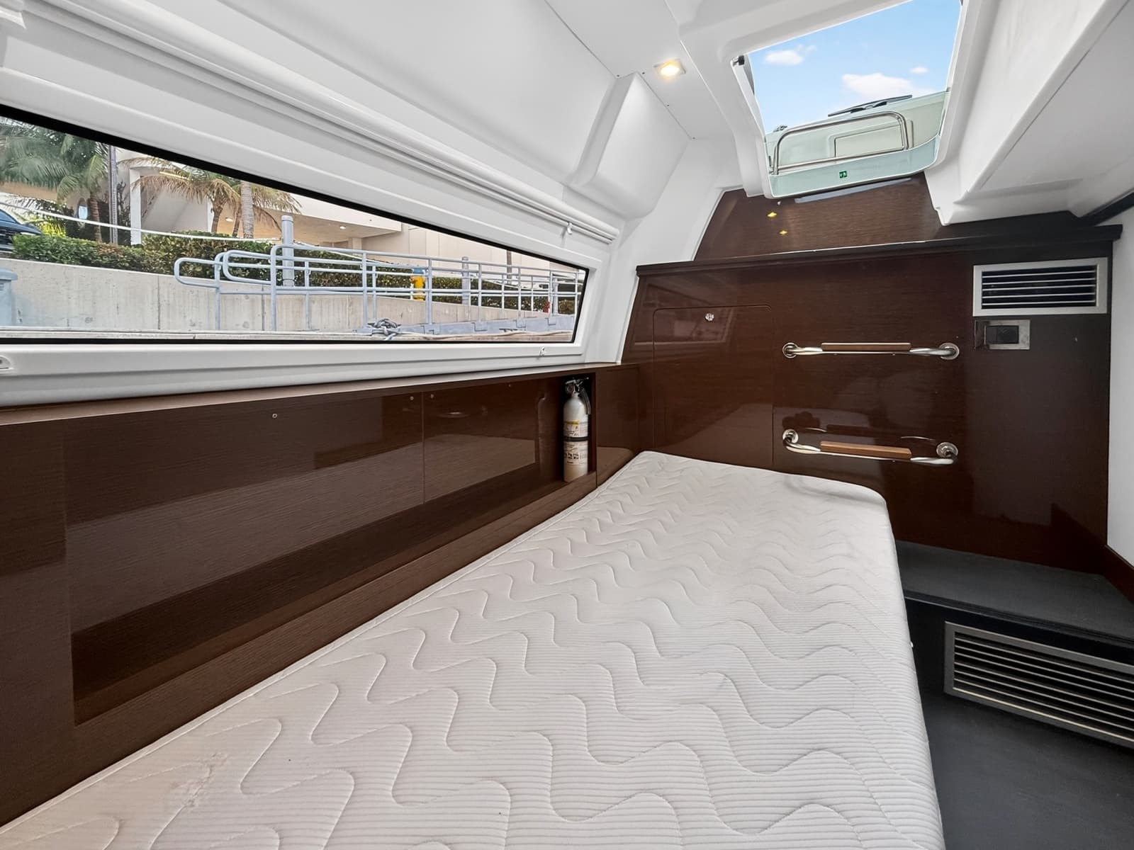 2023 Prestige 590 - Photo 61