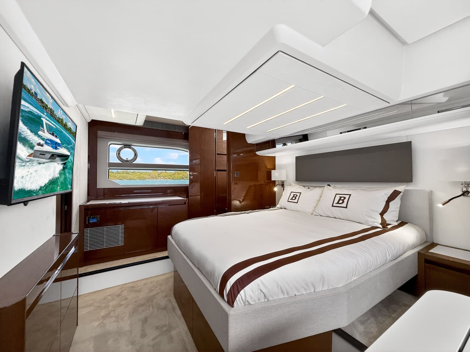 2023 Prestige 590 - Photo 44