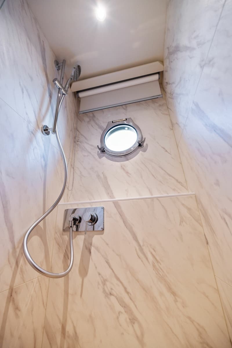 2024 Absolute Navetta 64