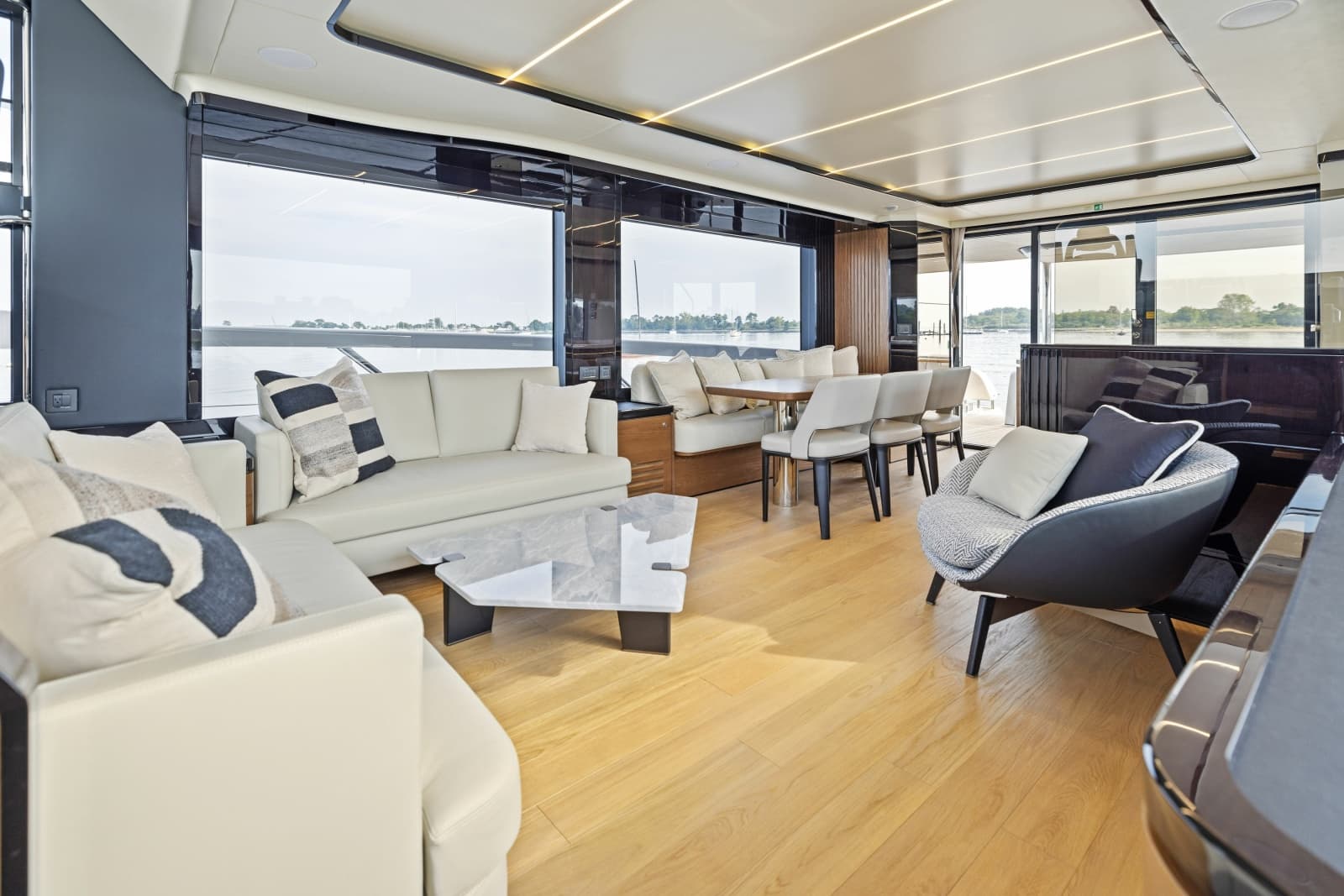 2024 Absolute Navetta 64