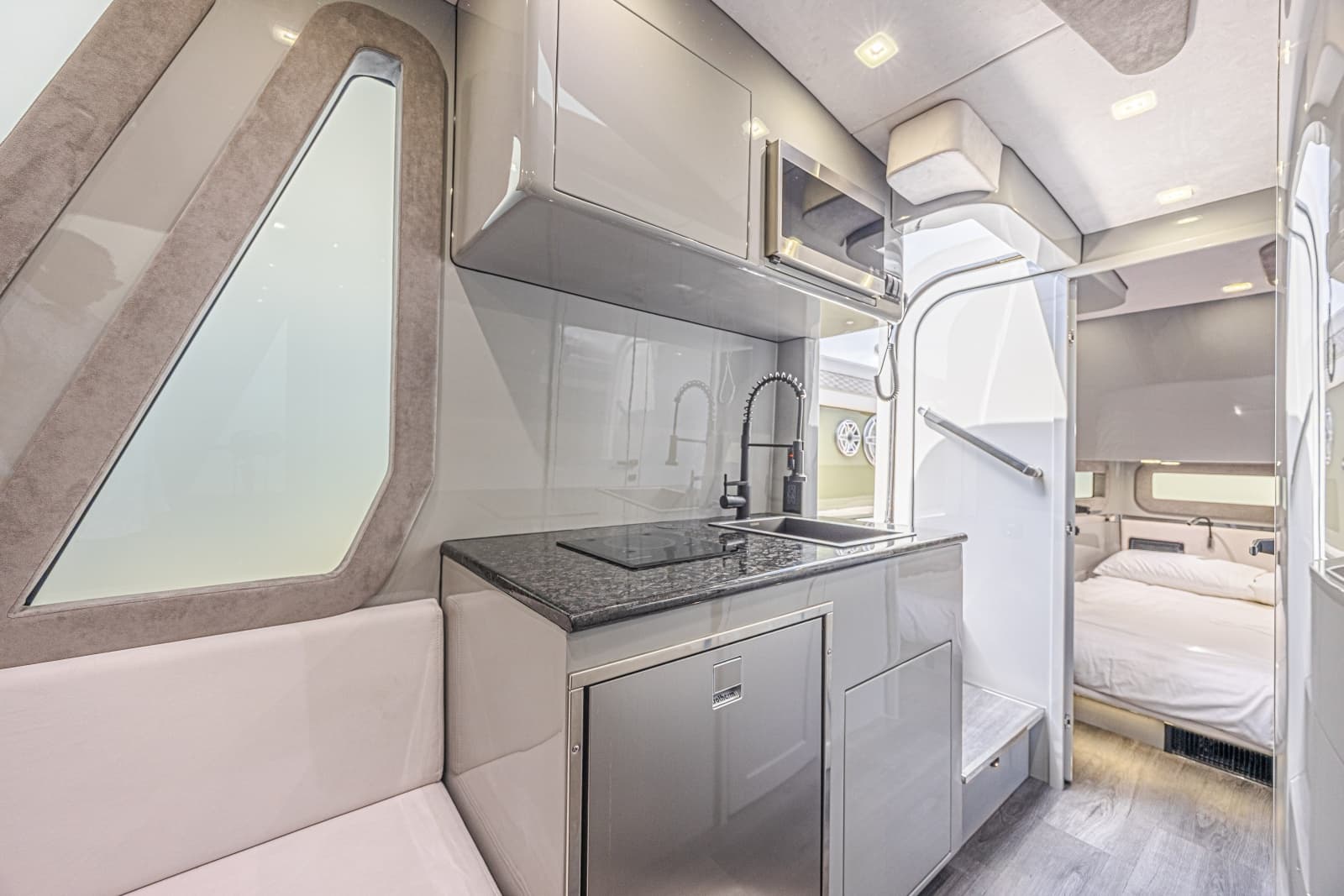 2025 Midnight Express 52 Vitesse - Photo 40