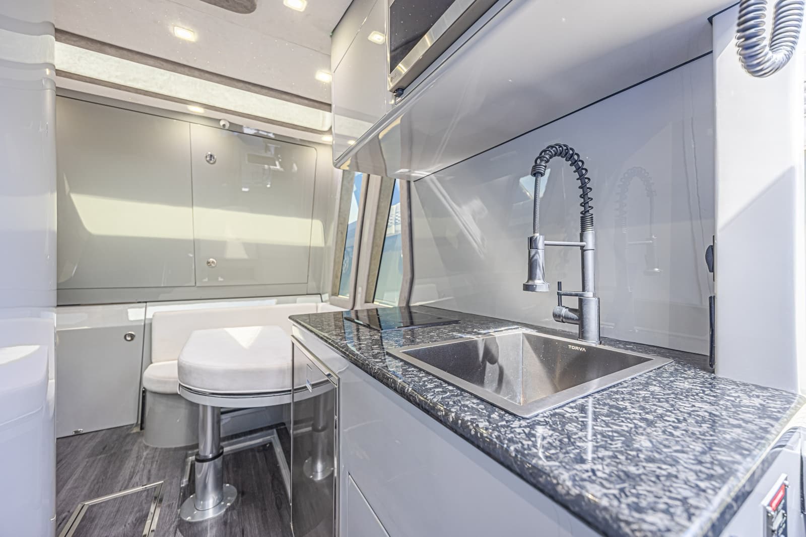 2025 Midnight Express 52 Vitesse - Photo 30