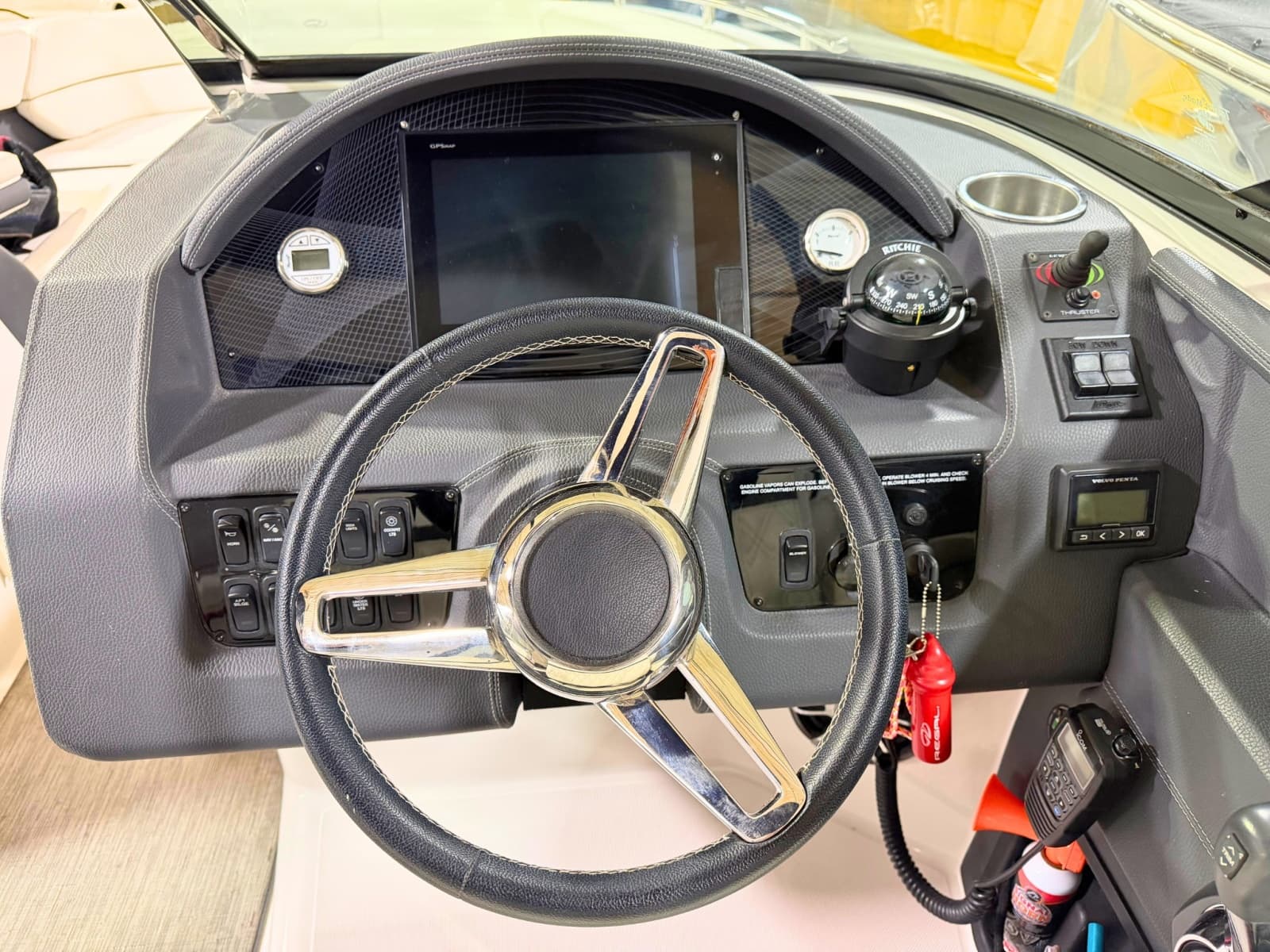 2019 Regal 2800 Bowrider