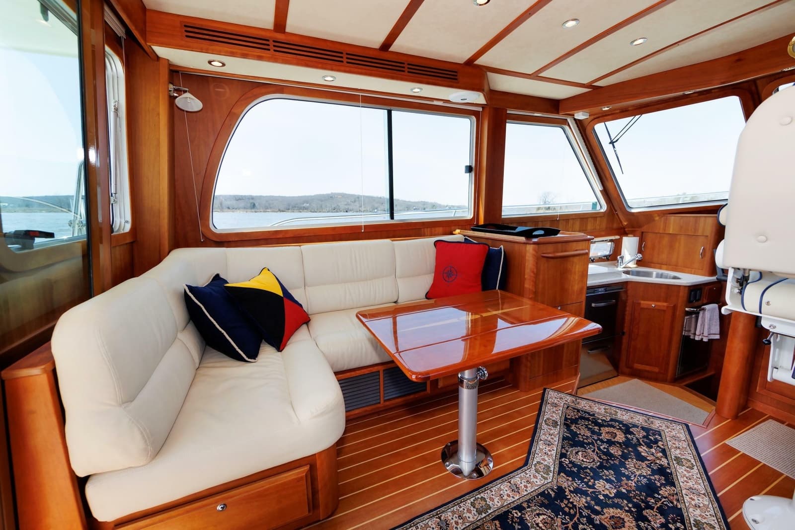 2016 Sabre 42 Fly Bridge Sedan