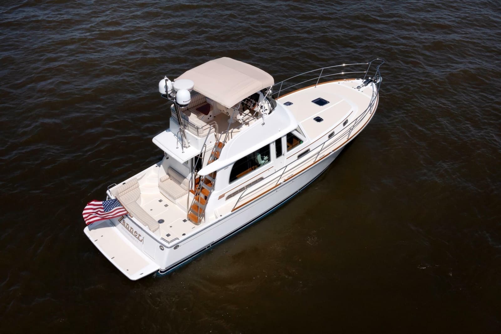 2016 Sabre 42 Fly Bridge Sedan