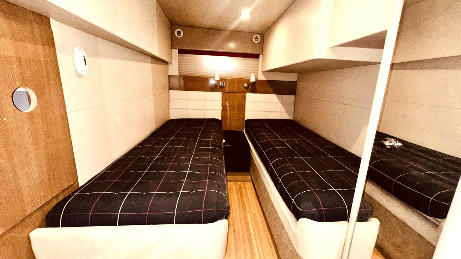 2012 Formula 45 Yacht