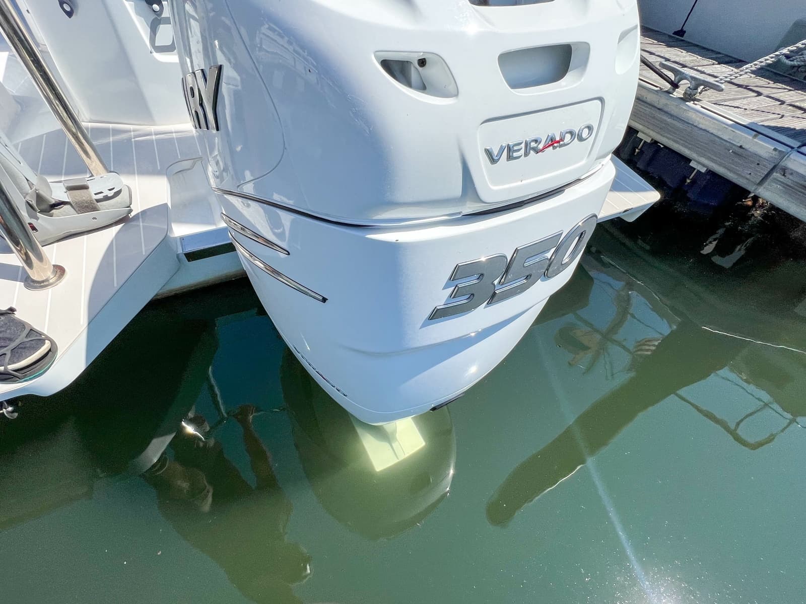 2020 Axopar 28 Cabin