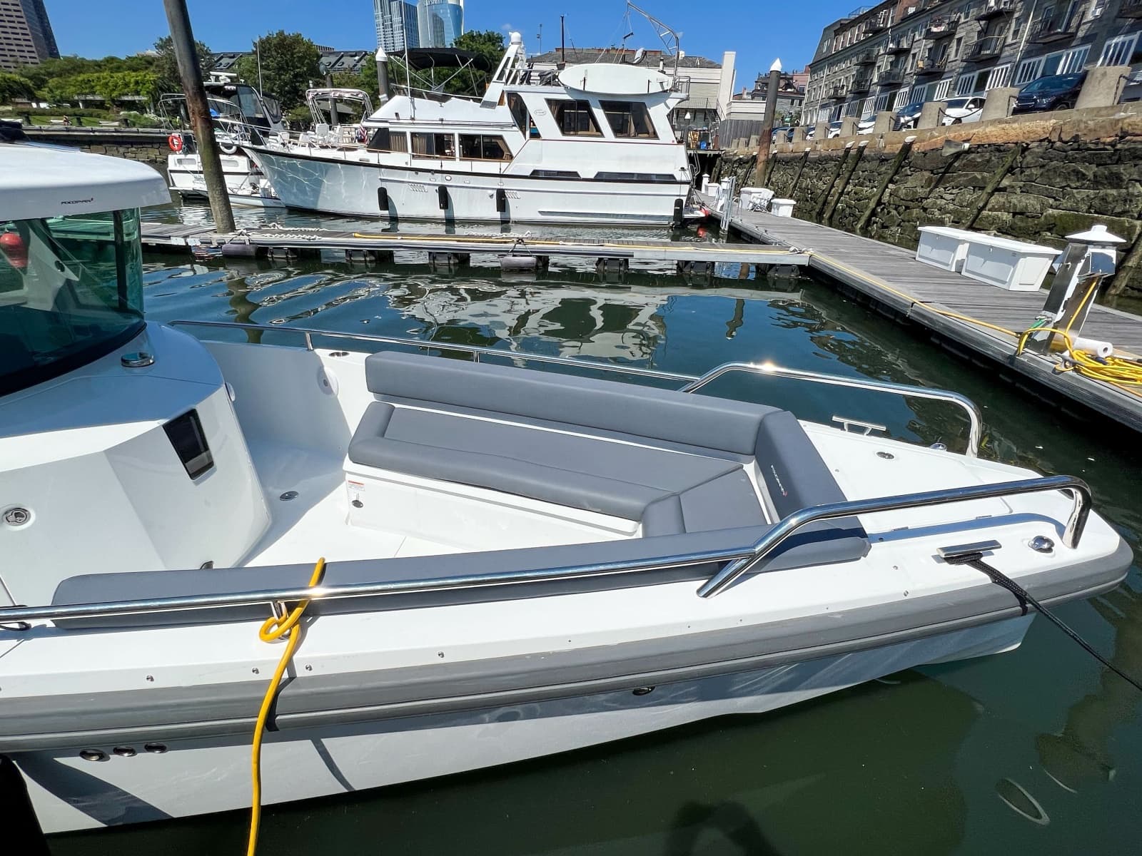 2020 Axopar 28 Cabin