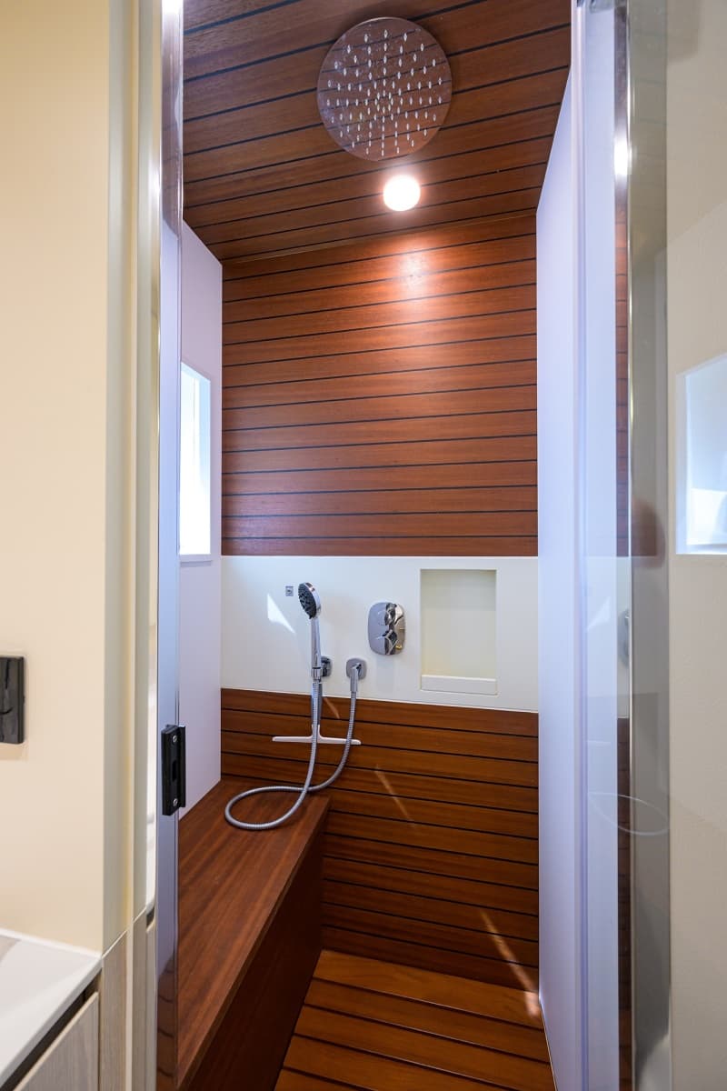 Azimut 78 - DT78 - Guest Head