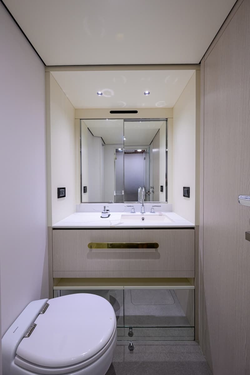 Azimut 78 - DT78 - Guest Head