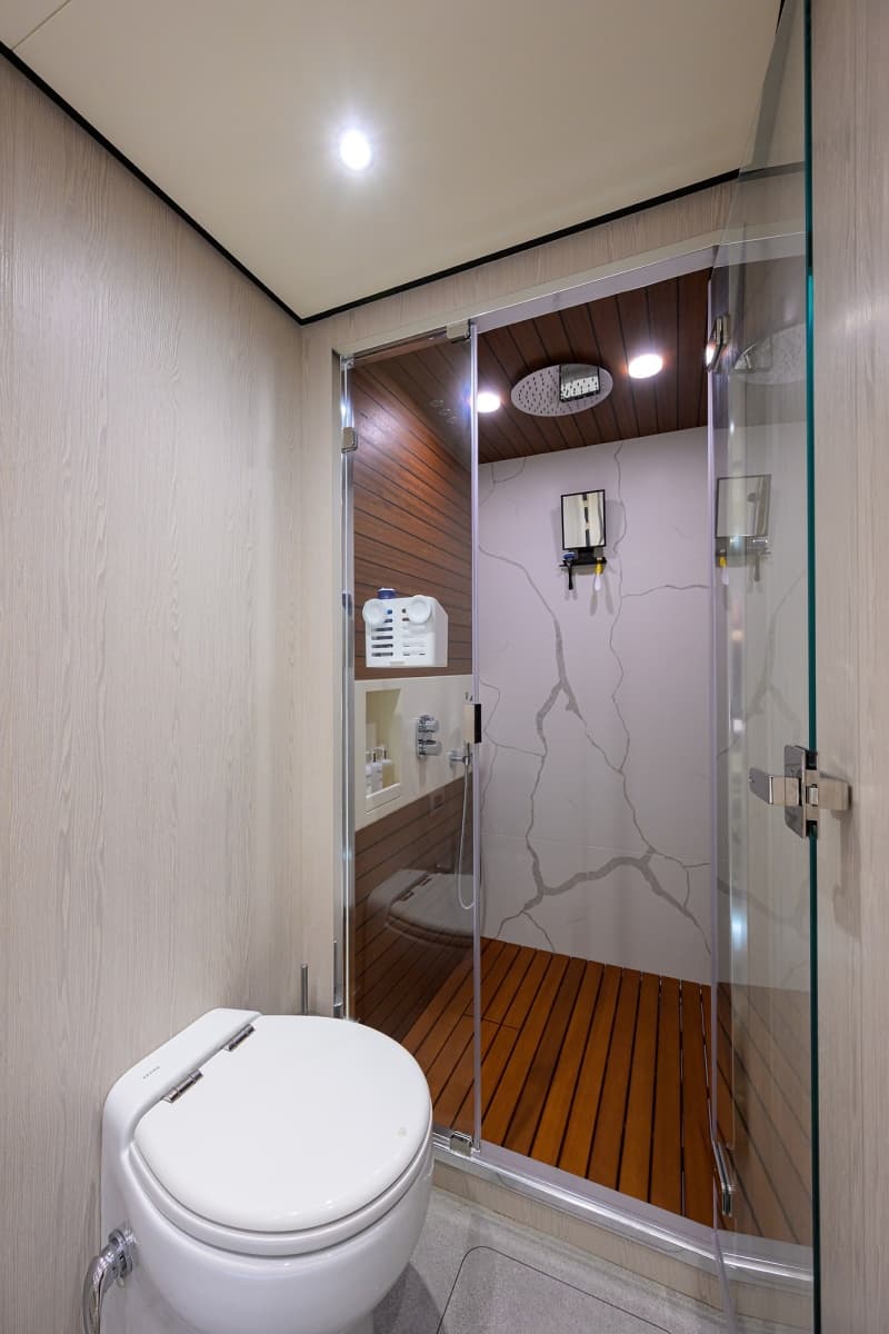 Azimut 78 - DT78 - Forward Head