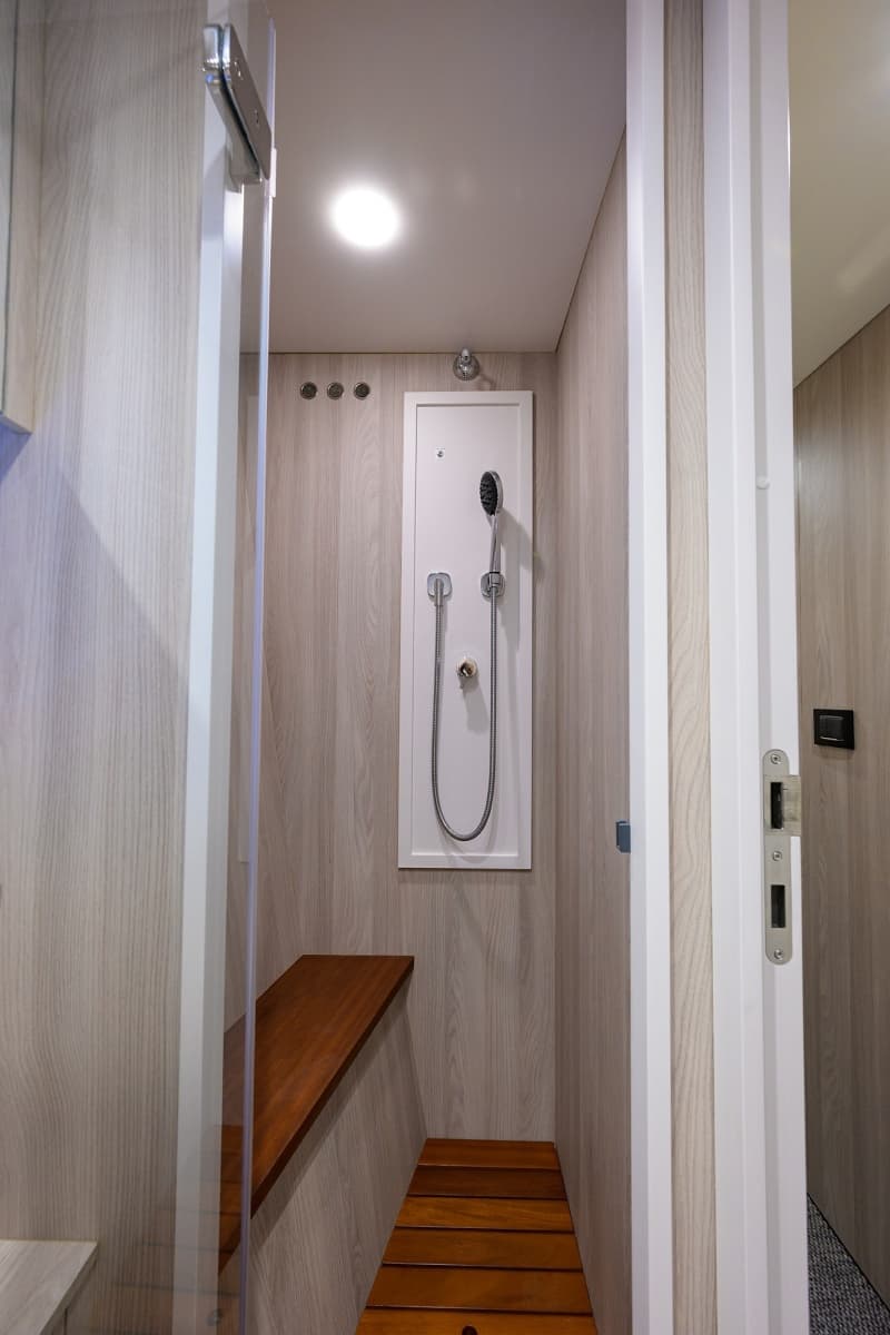 Azimut 78 - DT78 - Crew Head