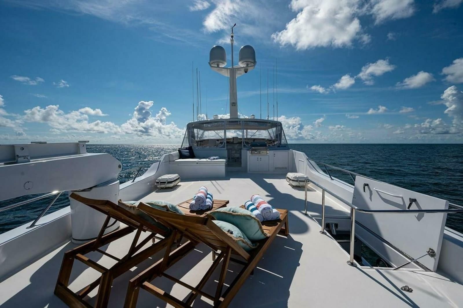 2003 Hatteras 100 Raised Pilothouse