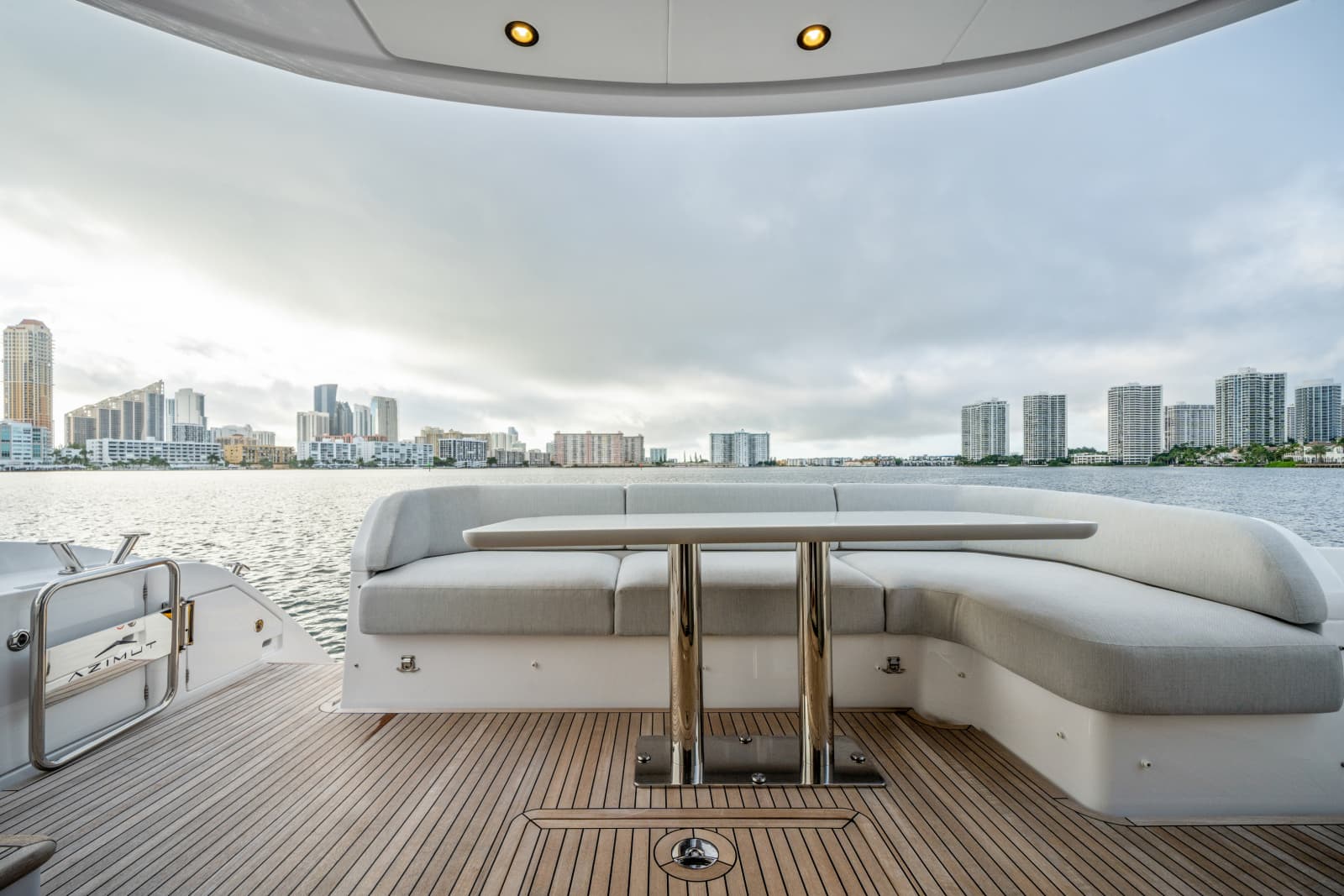 2023 Azimut 53 FLY