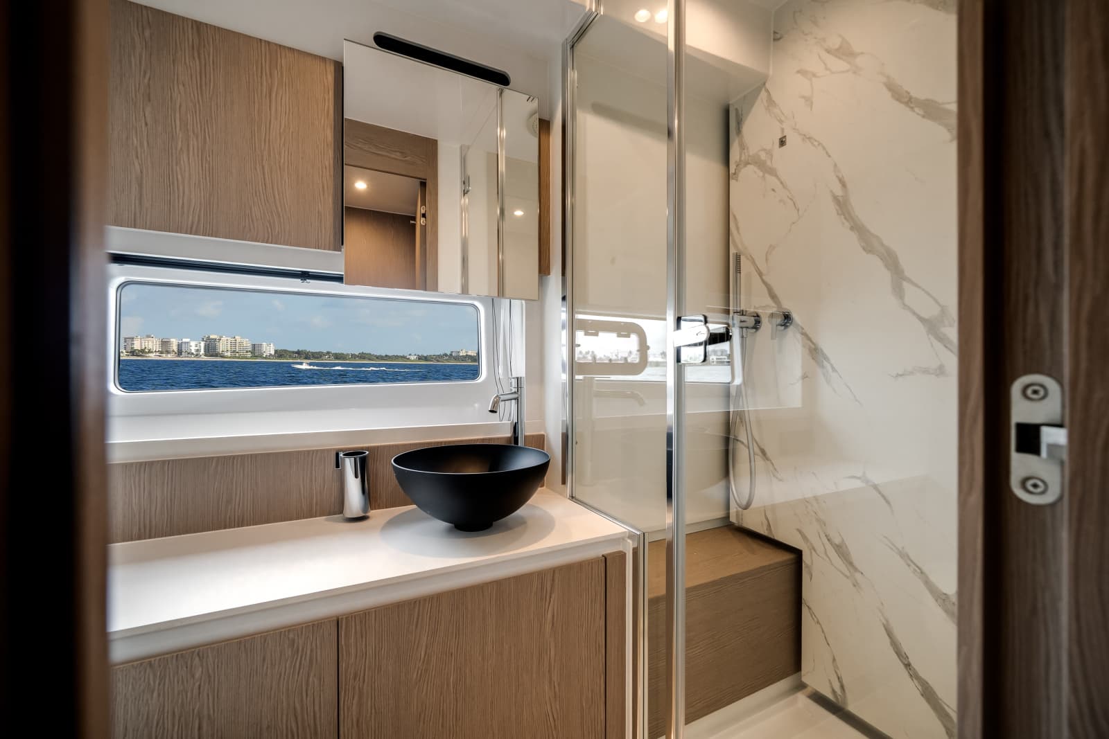 2023 Azimut 53 FLY - Photo 26