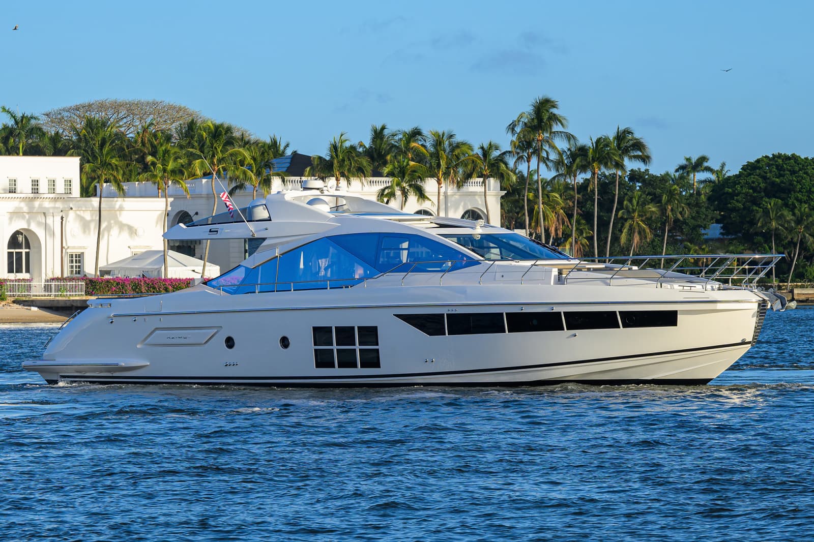 2019 Azimut S7