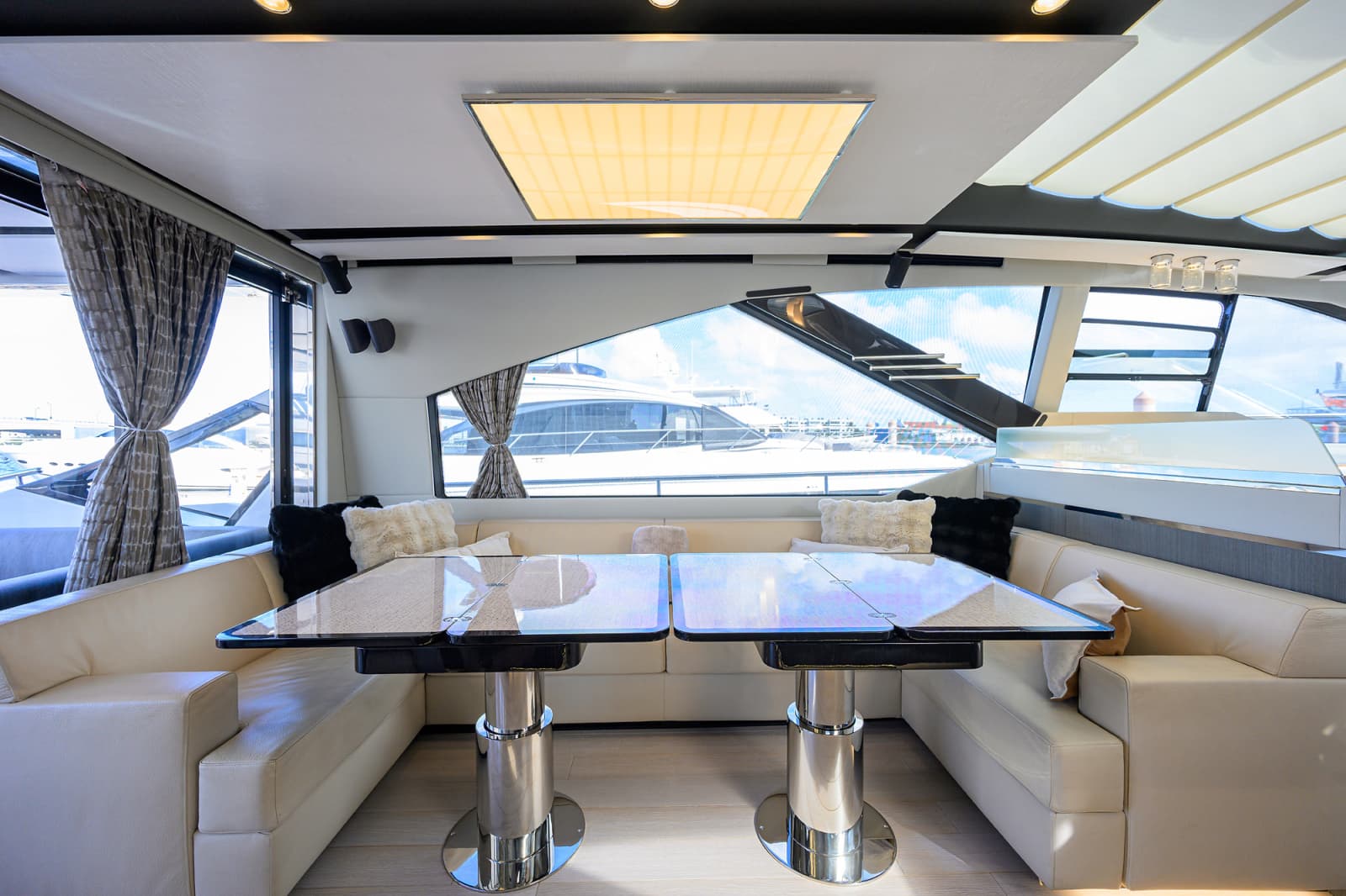 2019 Azimut S7