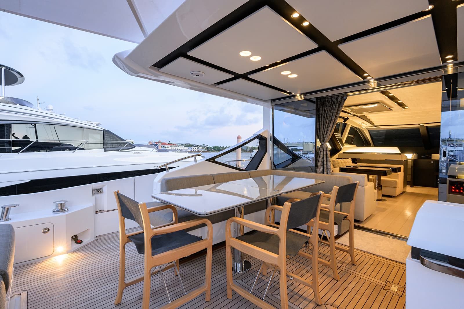 2019 Azimut S7