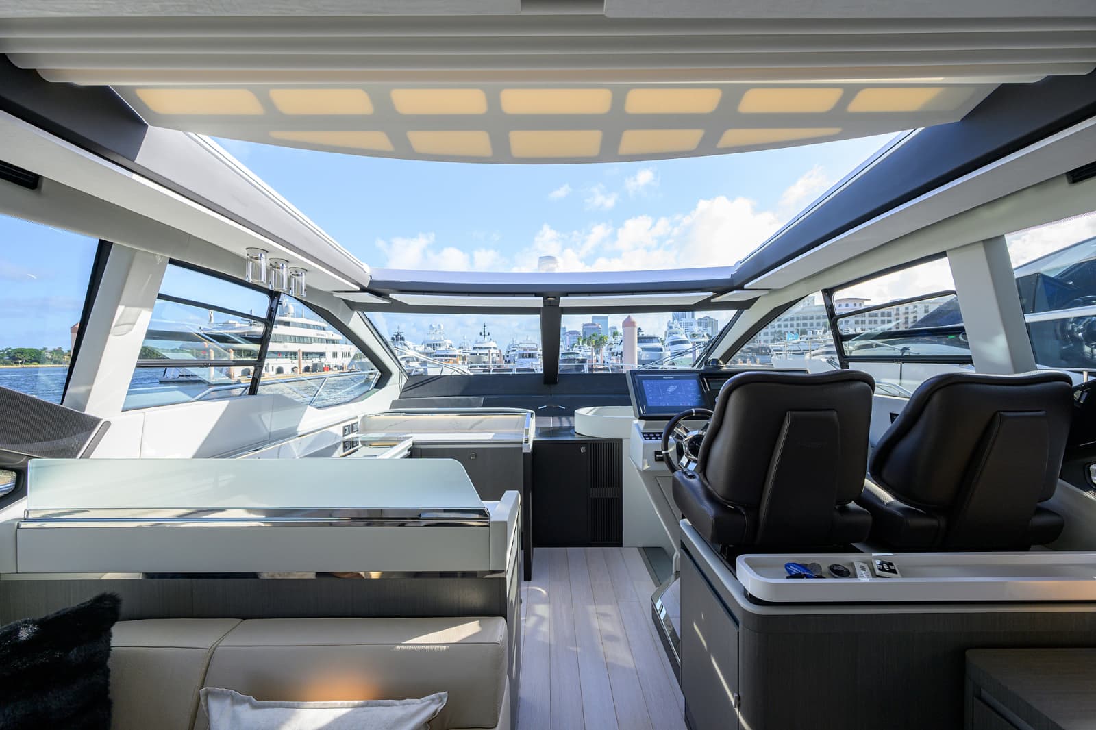 2019 Azimut S7