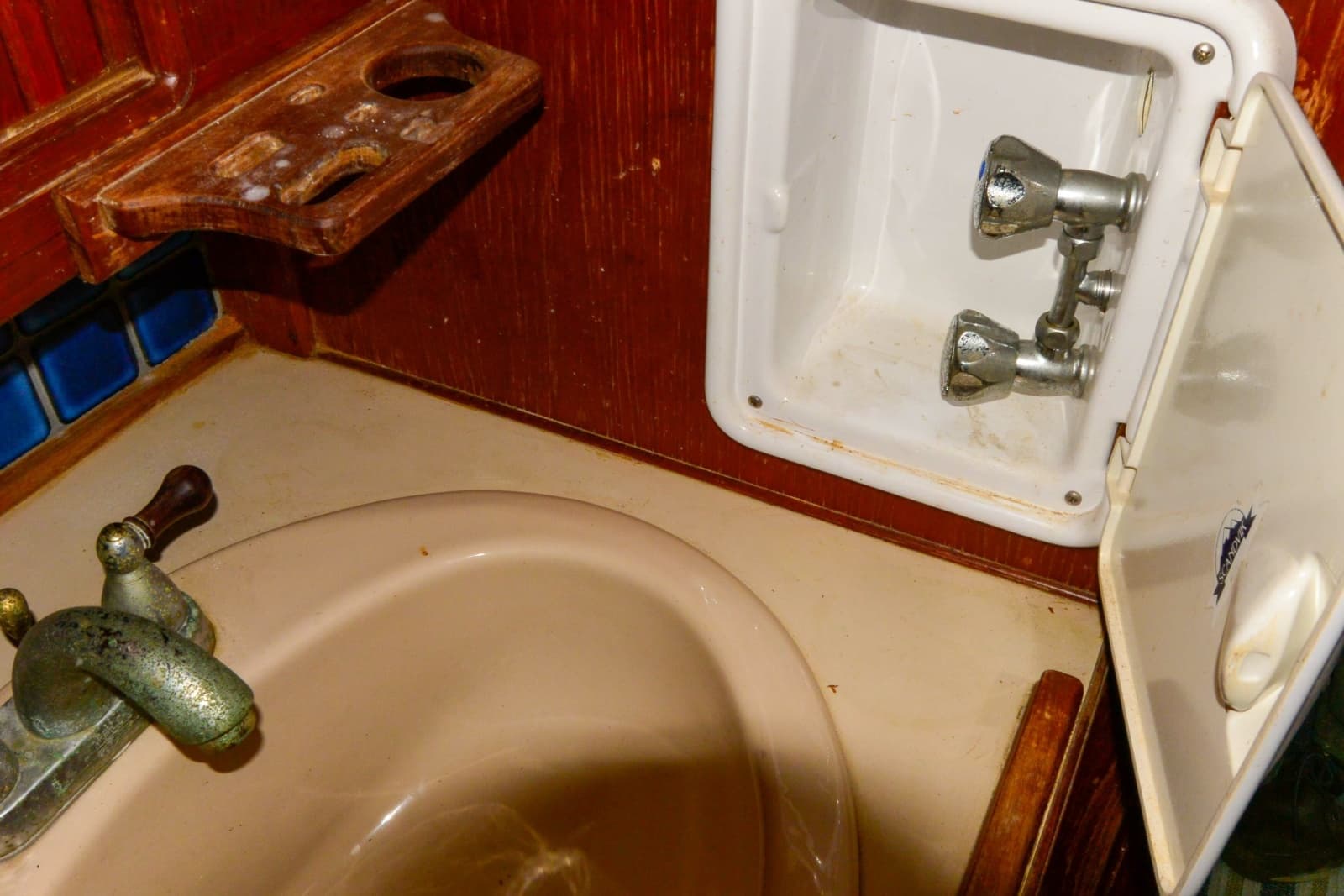 Head shower controls