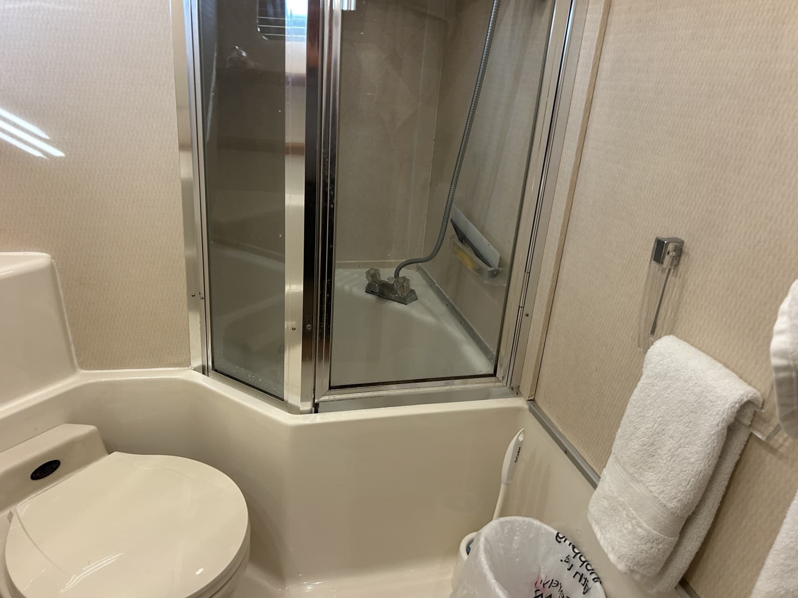 1999 Bayliner 4788 - Photo 34