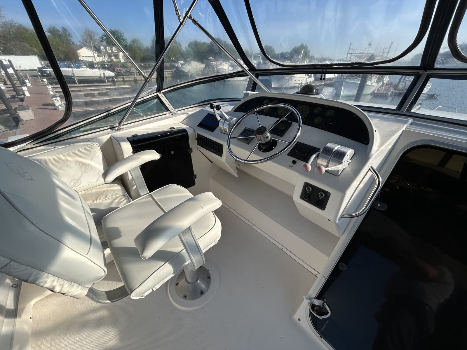 1999 Bayliner 4788 - Photo 41