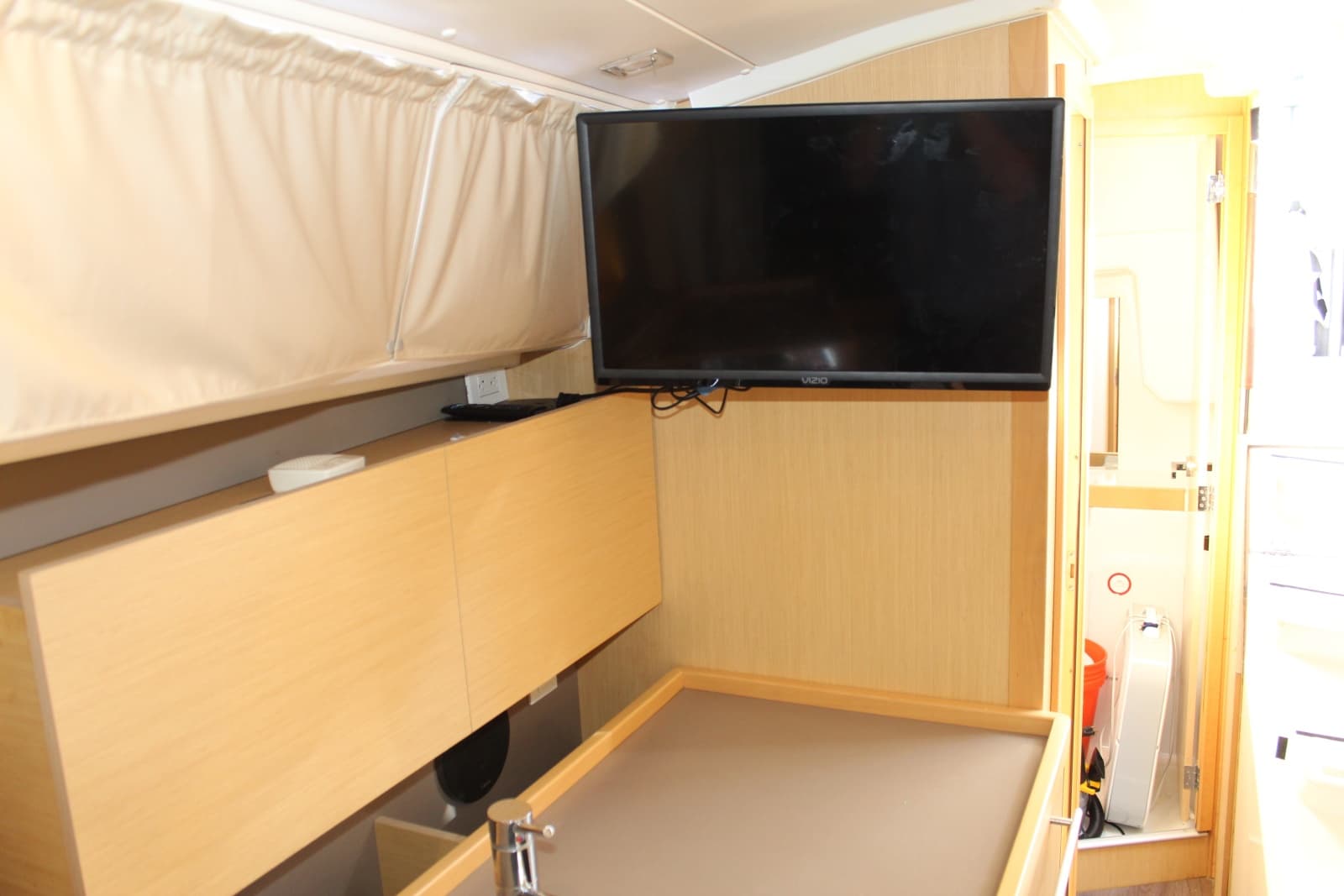 2016 Beneteau 35 Oceanis