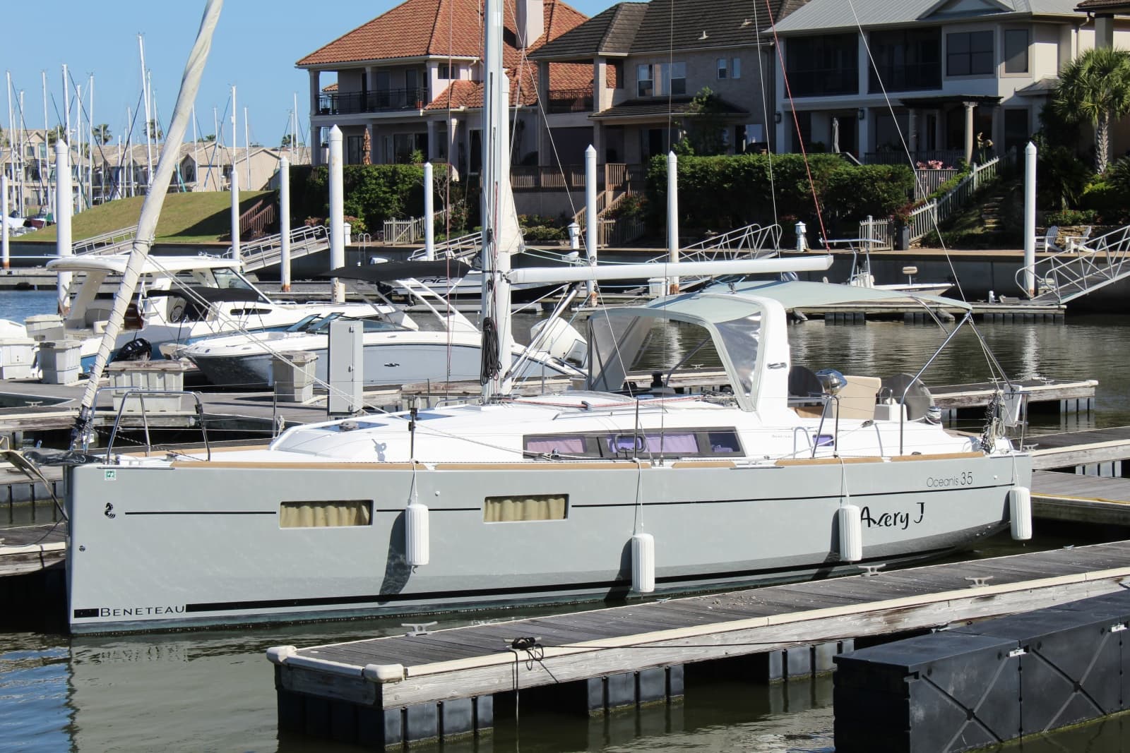2016 Beneteau 35 Oceanis